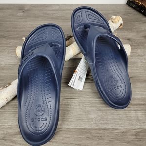 navy blue croc flip flops